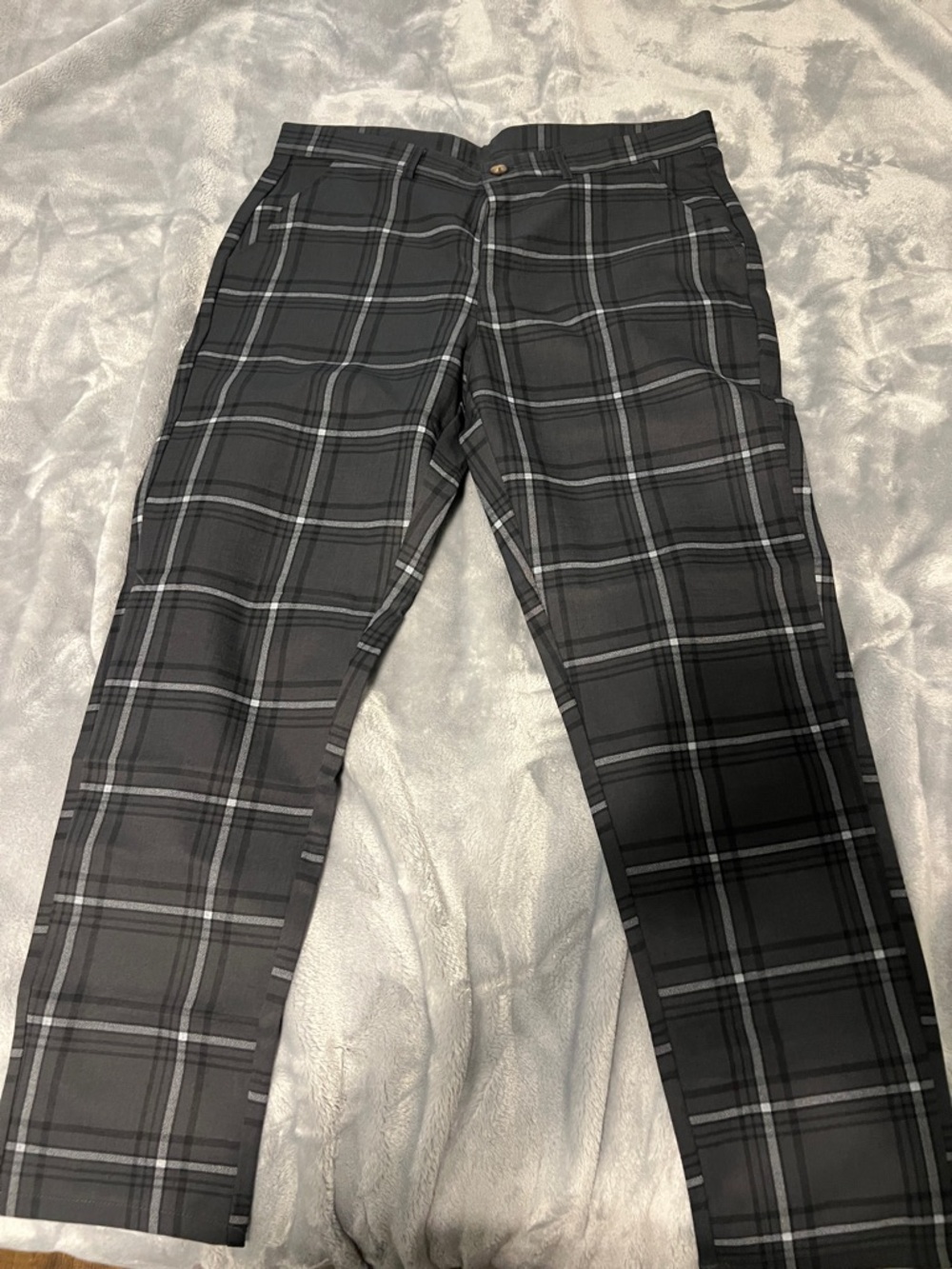 SHEIN Black & Gray Plaid Chinos
